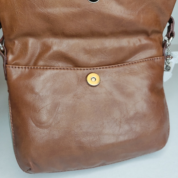 Relic Crossbody Purse - Picture 4 of 7